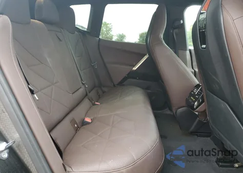 2023 BMW Ix xDrive50 z USA, uszkodzony, nr VIN WB523CF05PCM28076